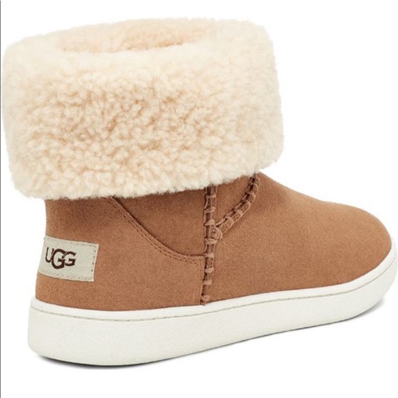 UGG Mika Faux Shearling Cuff Sneaker (Women). Size 7. - Picture 3 of 4